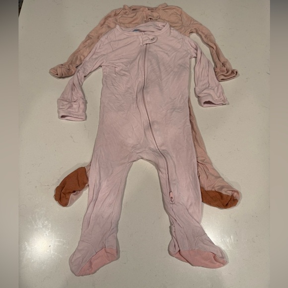Cloud Island Footie Pajama - 6-9 Months - 2 Pack - Long Sleeve Zip Up Sleepers - Picture 1 of 4